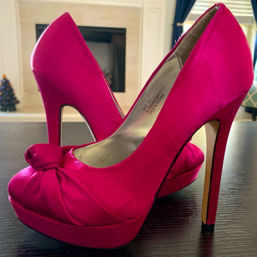 JustFab Gabby Fushia Heels 8.5